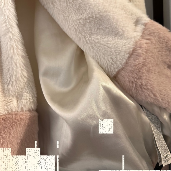 Forever 21 Fuzzy Jacket - Picture 4 of 4